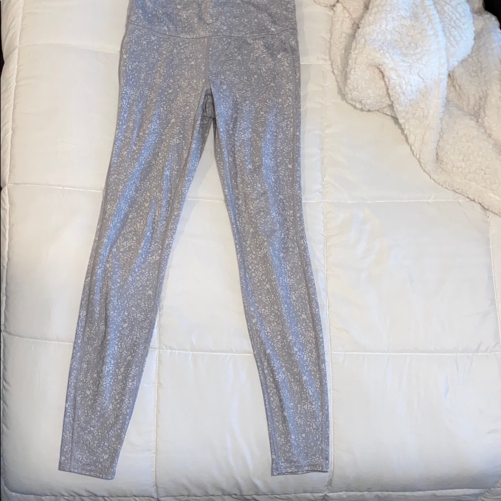Athleta Light Gray Leggings with White Flowers